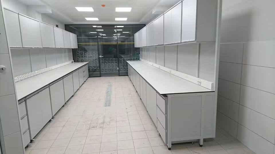 TNCLAB Kimyasal Emniyet Dolapları Montaj Görünümü